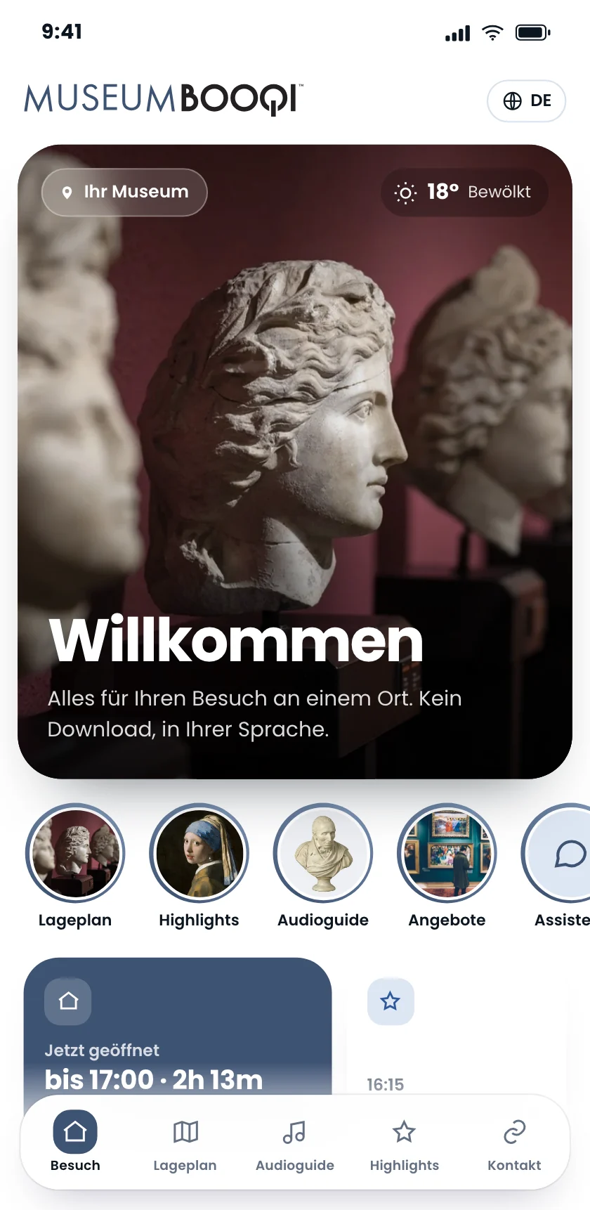 MuseumBooqi mit dem digitalen Guide auf einem Handy